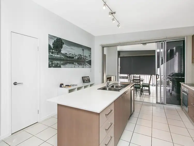 Second view of Homely apartment listing, 6/1 Redarc Street, Fairfield QLD 4103