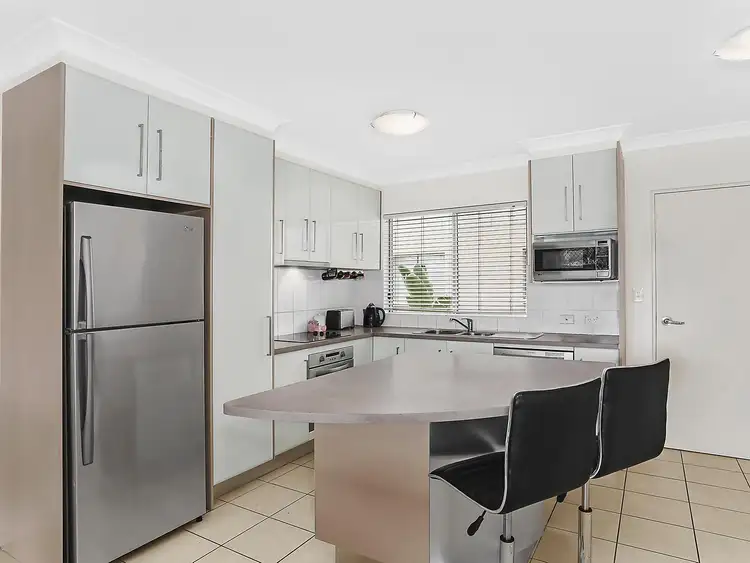 Second view of Homely apartment listing, 6/298 Cavendish Road, Coorparoo QLD 4151