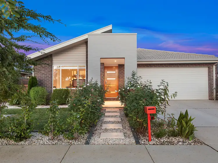 16 Gwen Meredith Loop, Franklin ACT 2913