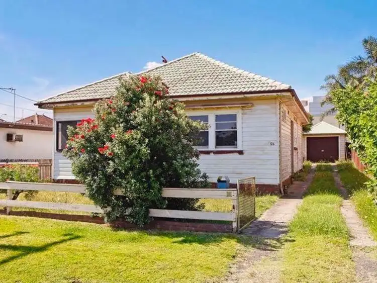 24 Swan Street, Wollongong NSW 2500
