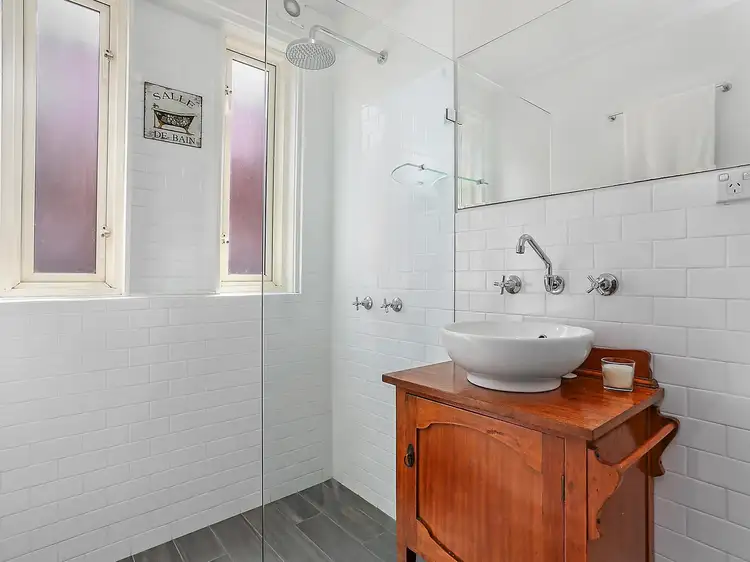 Third view of Homely apartment listing, 6/5 Tower Street, Manly NSW 2095