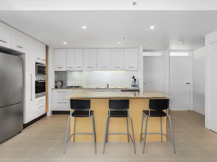 202/105 Scarborough Street, Southport QLD 4215