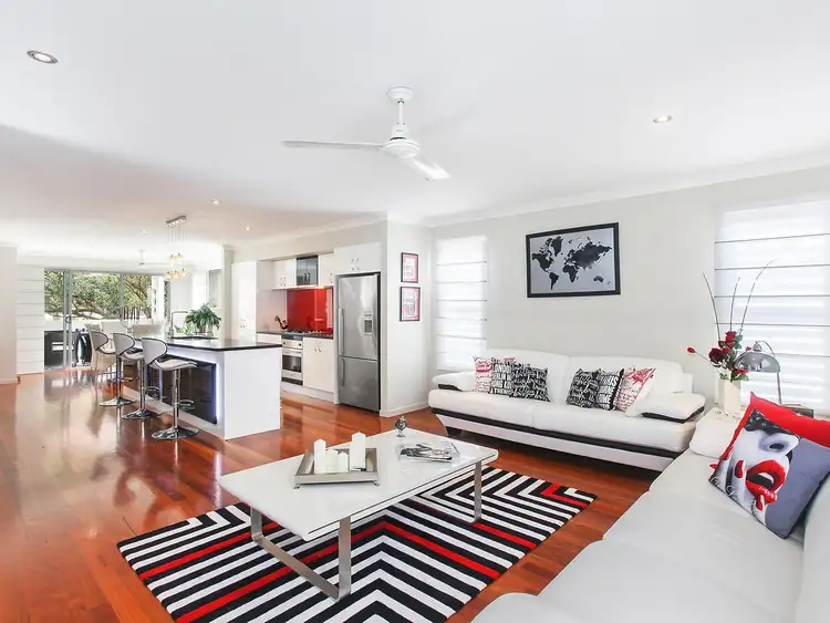 3/10 Middle Street, Labrador QLD 4215