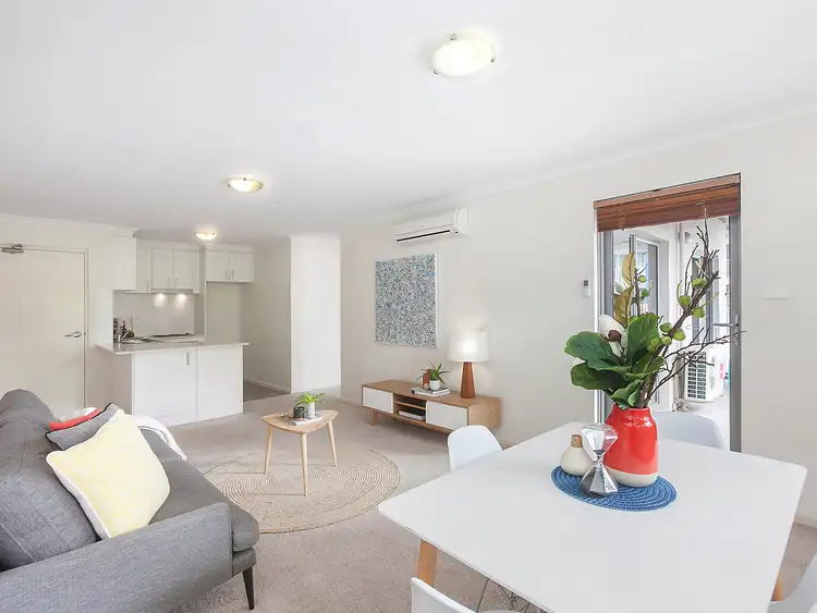61/75 Elizabeth Jolley Crescent, Franklin ACT 2913