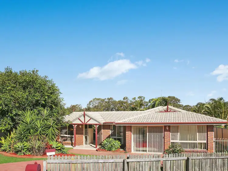 12 Glenwood Court, Birkdale QLD 4159