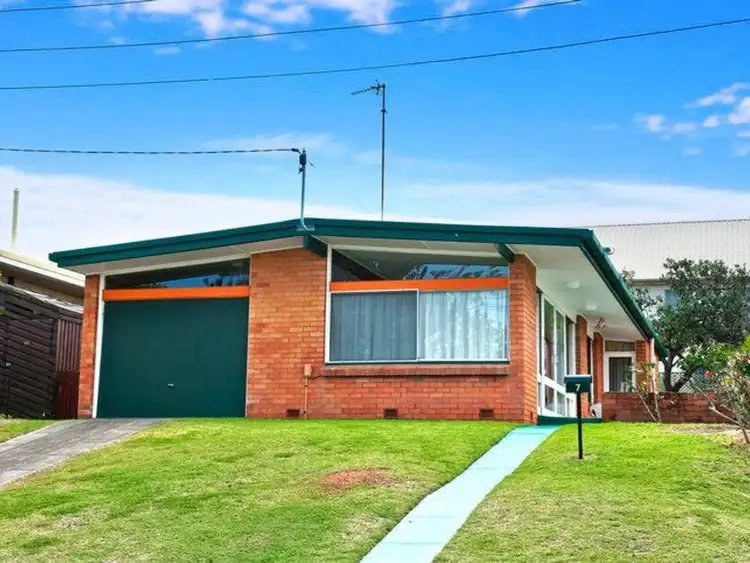 Second view of Homely house listing, 7 Surf Street, Mermaid Beach QLD 4218