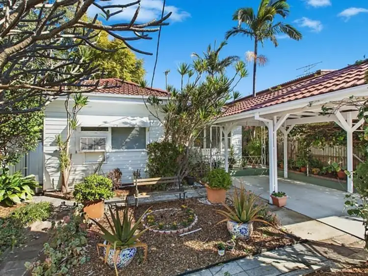 2 Paul Street, Umina Beach NSW 2257