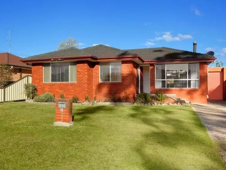 31 Rogers Avenue, Kanahooka NSW 2530