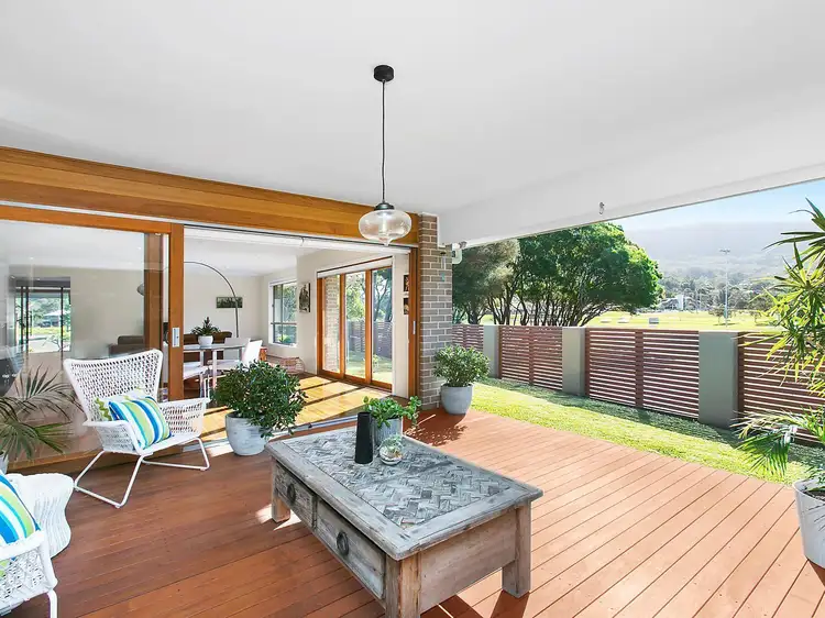 25 Clyde Close, Thirroul NSW 2515