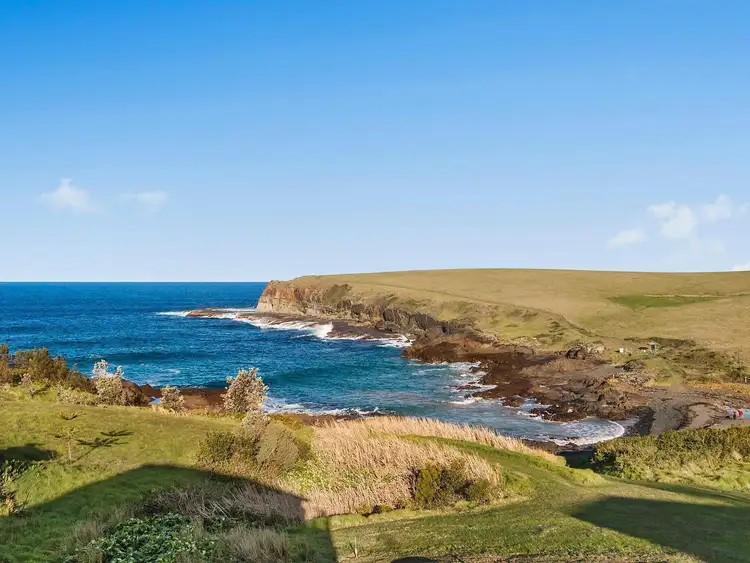 16 Elanora Road, Kiama Heights NSW 2533