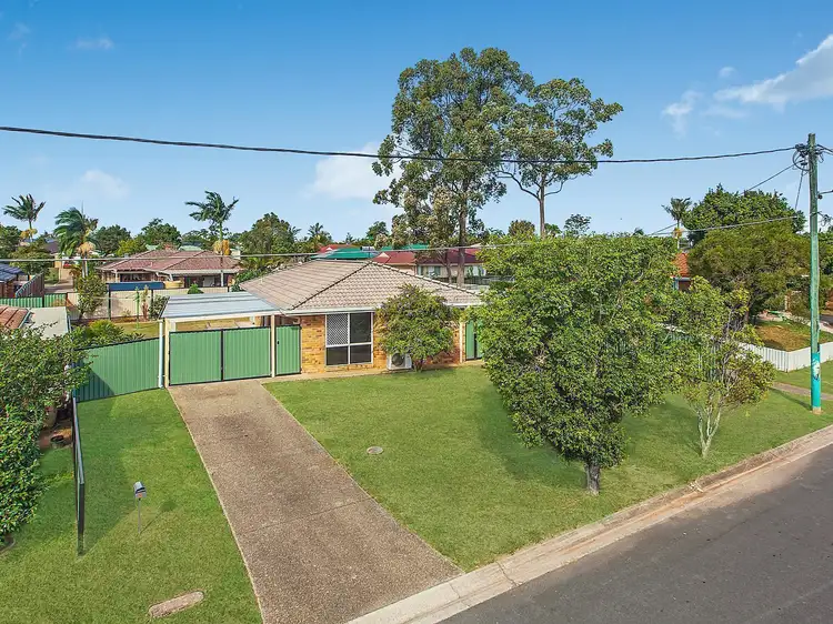 16 Westwood Drive, Hillcrest QLD 4118