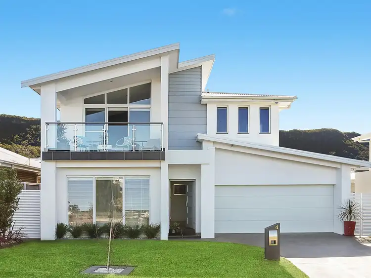 4 Kilncar Crescent, Thirroul NSW 2515