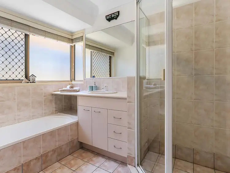 Seventh view of Homely house listing, 2 Carolyn Place, Ferny Grove QLD 4055