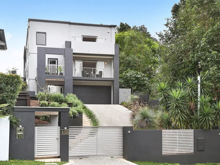 10 Suvla Street, Balmoral QLD 4171