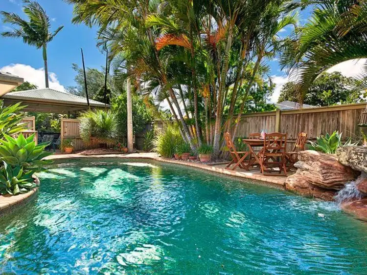 17 Jarrah Place, Banora Point NSW 2486