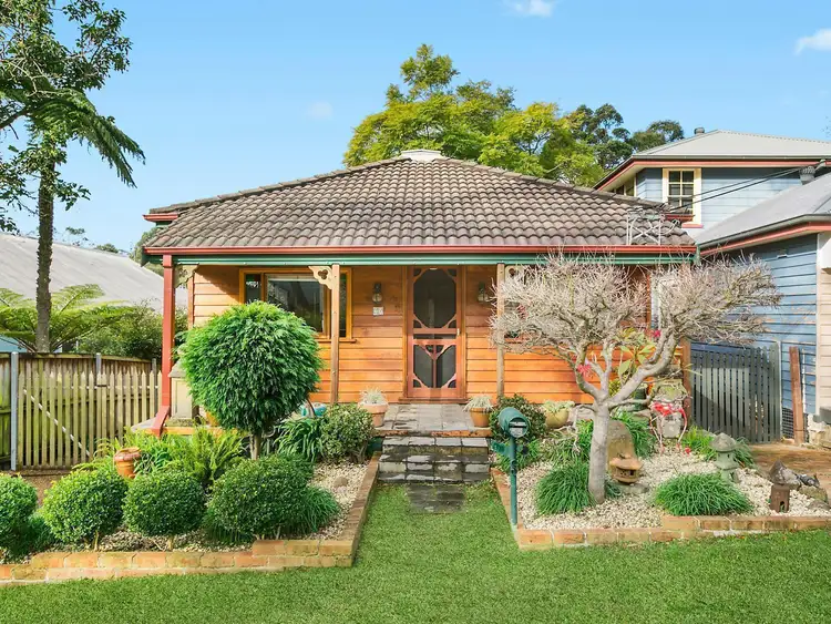 25 Stafford Road, Mount Kembla NSW 2526