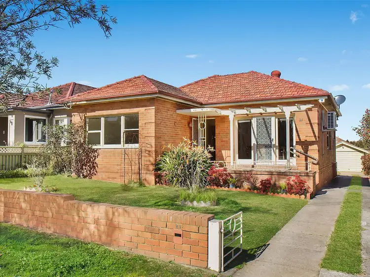 21 Kinsel Avenue, Kingsgrove NSW 2208