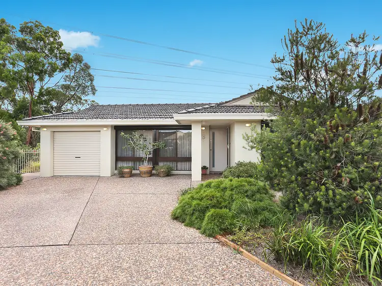 3 Robinia Place, Alfords Point NSW 2234