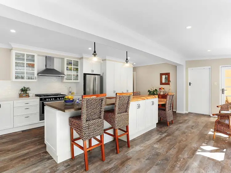 52 Sunninghill Avenue, Burradoo NSW 2576