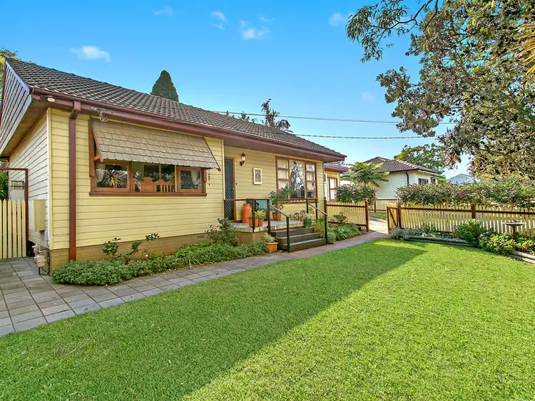 207 Cooriengah Heights Road, Engadine NSW 2233