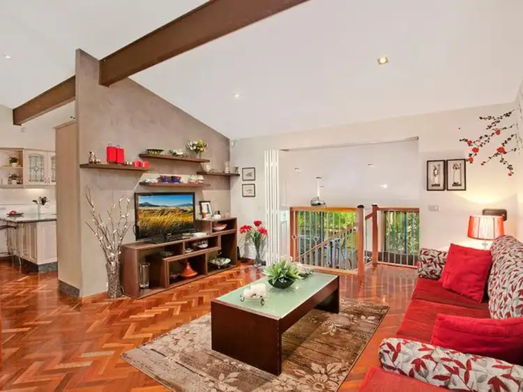 6 Robinia Place, Alfords Point NSW 2234