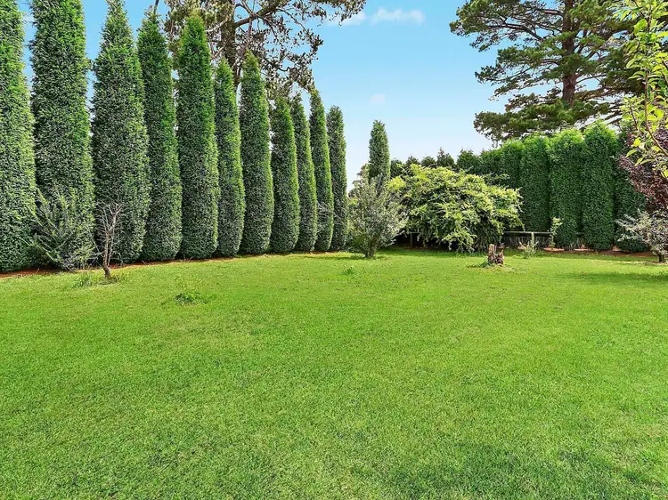 27 Holly Road, Burradoo NSW 2576