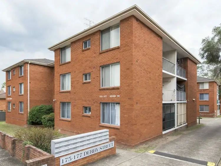 8 /175 Derby st, Penrith NSW 2750