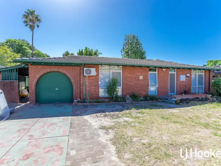 8 Mereworth Road, Thornlie WA 6108