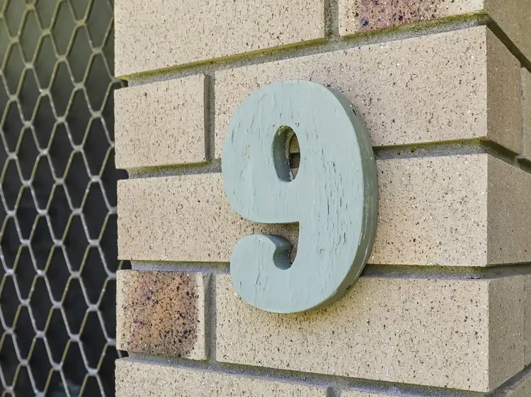 9 Fowler Drive