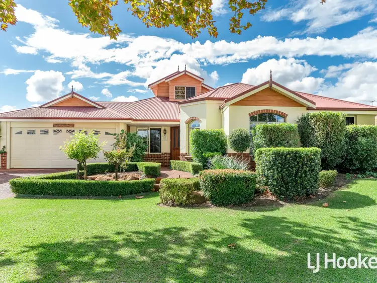29 Roebuck Avenue, Canning Vale WA 6155