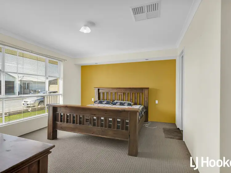 Second view of Homely house listing, 8 Padua Road, Piara Waters WA 6112