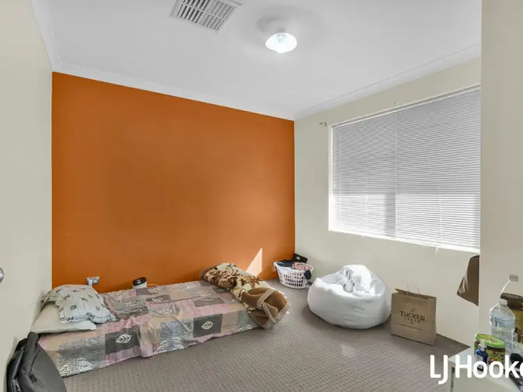 Sixth view of Homely house listing, 8 Padua Road, Piara Waters WA 6112