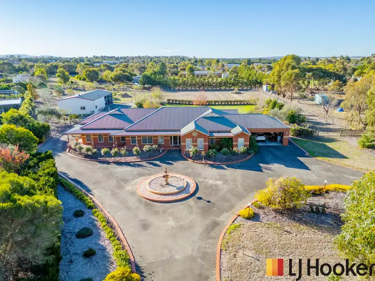 Main view of Homely house listing, 10 Rolling Meadows Drive, Sunbury VIC 3429
