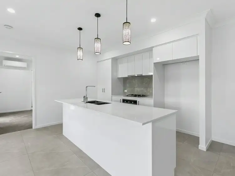 Main view of Homely unit listing, 2/11 Ferguson Avenue, Bongaree QLD 4507