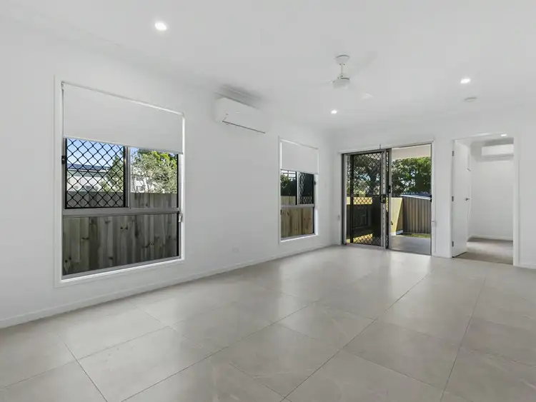 Fifth view of Homely unit listing, 2/11 Ferguson Avenue, Bongaree QLD 4507