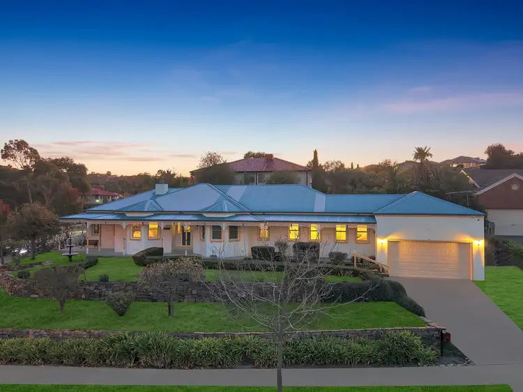 27 Canterbury Avenue, Sunbury VIC 3429