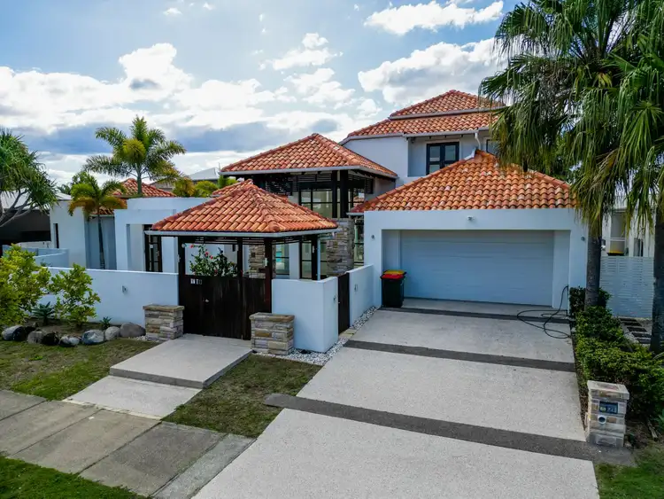 121 Marina Boulevard, Banksia Beach QLD 4507