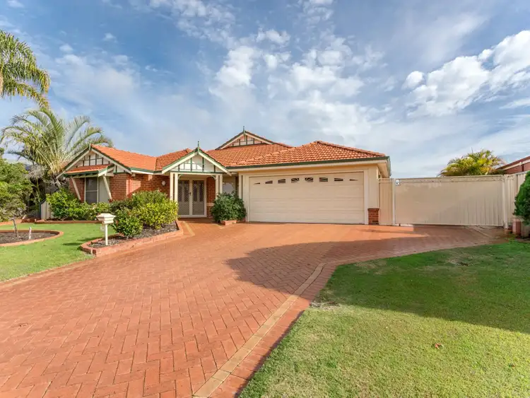 16 Frampton Crescent