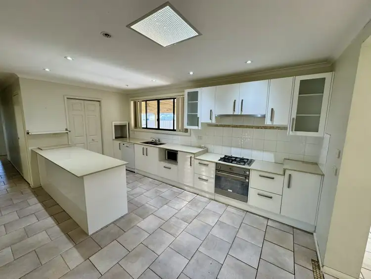 Third view of Homely house listing, 8 Wardell Drive, South Penrith NSW 2750