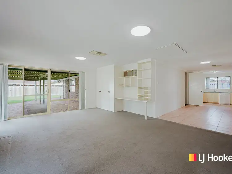 Sixth view of Homely house listing, 10 Ross Place, Thornlie WA 6108