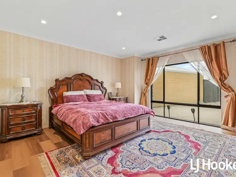 Sixth view of Homely house listing, 5 Loseto Link, Piara Waters WA 6112