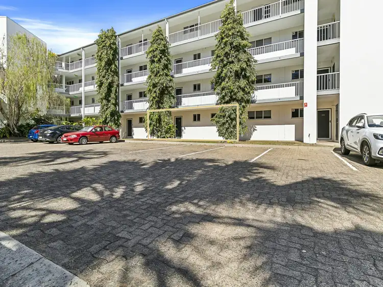 109/305-341 Coral Coast Drive