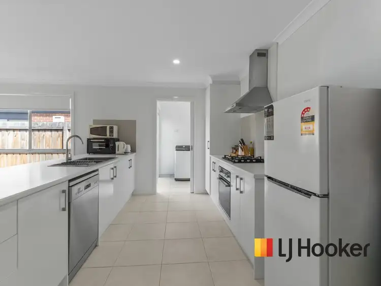 Seventh view of Homely house listing, 15 Hilda Drive, Brookfield VIC 3338