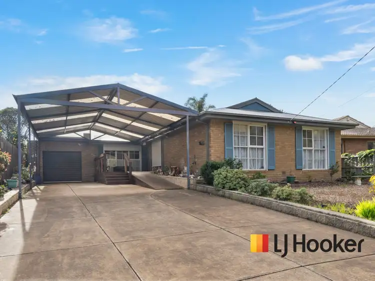 Main view of Homely house listing, 556 Elizabeth drive, Sunbury VIC 3429