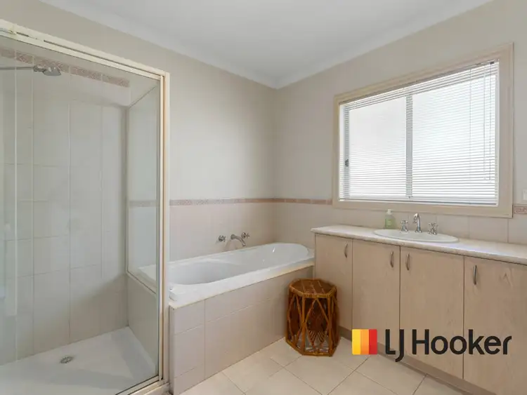 Fifth view of Homely house listing, 12 Ruyton Court, Sunbury VIC 3429