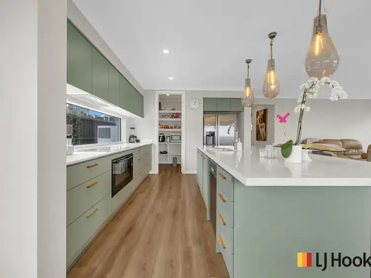 Sixth view of Homely house listing, 2 Panna Street, Sunbury VIC 3429