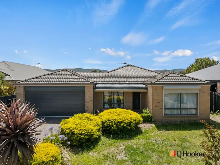 18 Egan Court