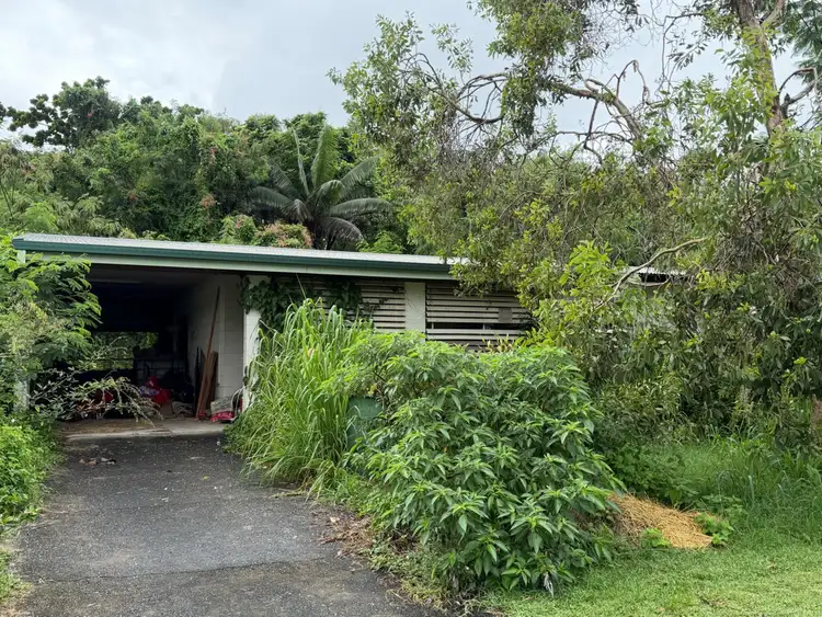 9 Debbie Street