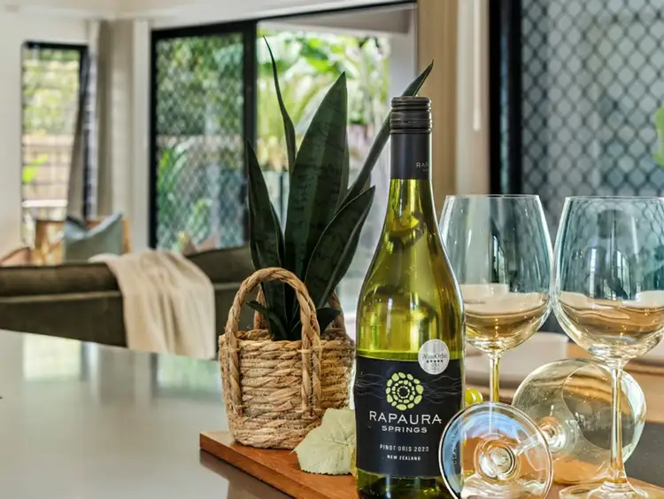 12 Savaii Close