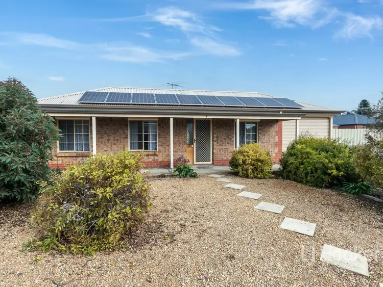 4 Zenca Court